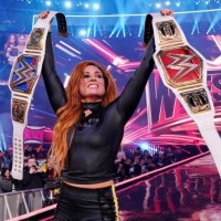 Becky Lynch vs Ronda Rousey vs Charlotte Flair (WrestleMania 35)