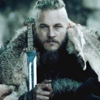 Ragnar Lothbrok (Travis Fimmel) - Vikings