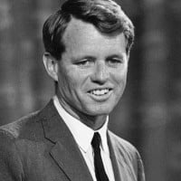 Robert Kennedy (D)