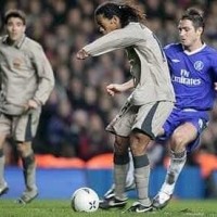Ronaldinho's Toe Poke vs. Chelsea (2005)