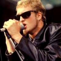 Top 10 Sexiest Male Rock Singers - TheTopTens